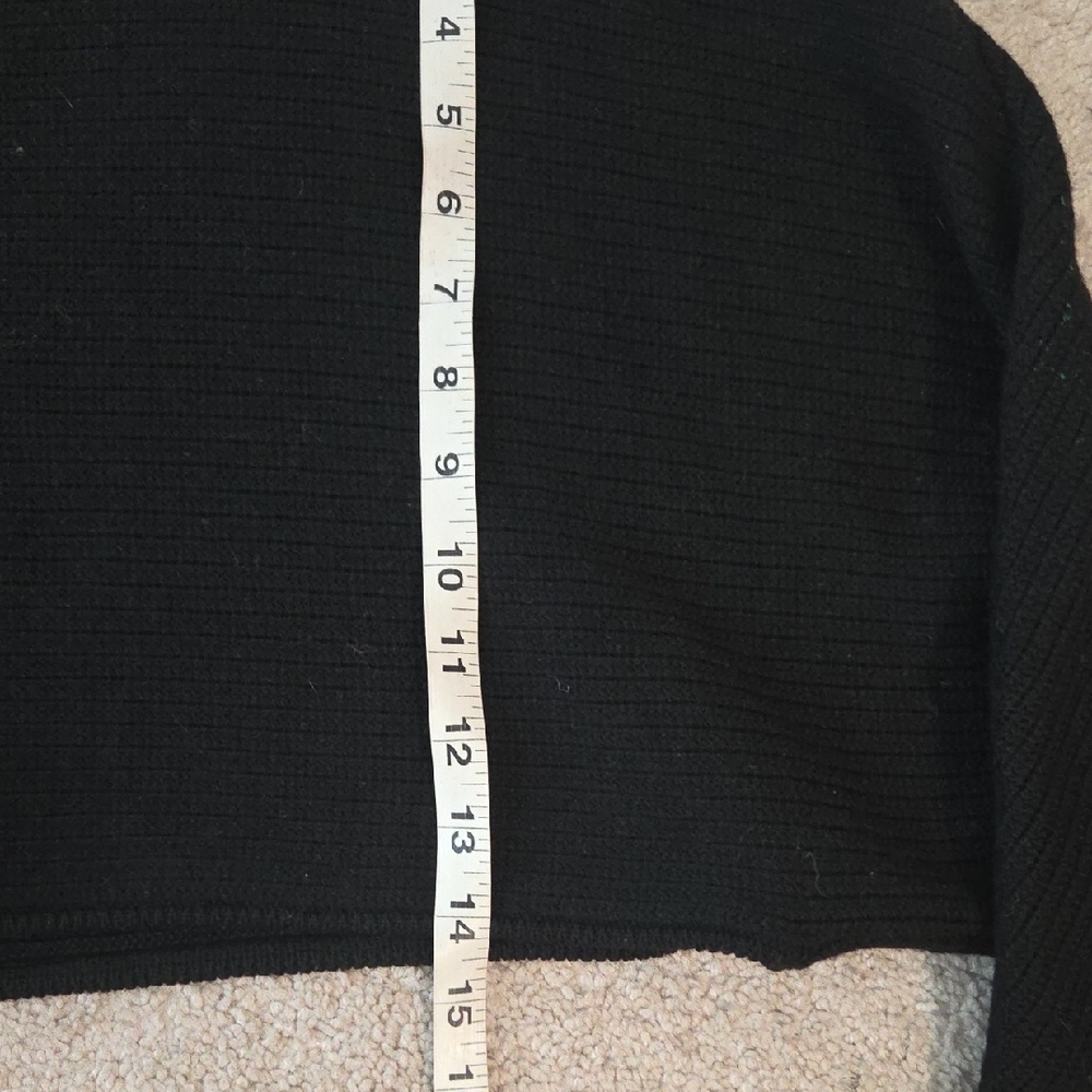 Wilfred Free Aritzia Black Cropped Sweater - Picture 9 of 13